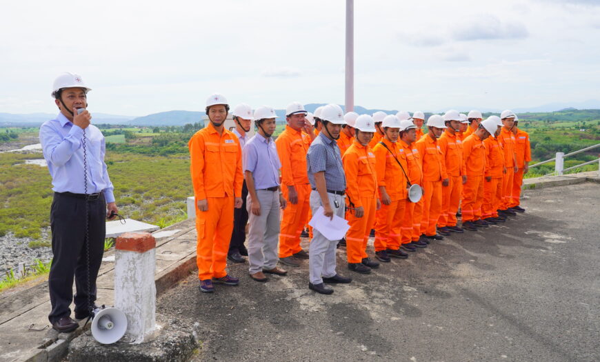 Buổi Diễn Tập Phòng Chống Thiên Tai Với Sự Tham Gia Hơn 40 Cán Bộ, Người Lao Động Của Công Ty Thủy Điện Sông Ba Hạ. Ảnh: Ht.