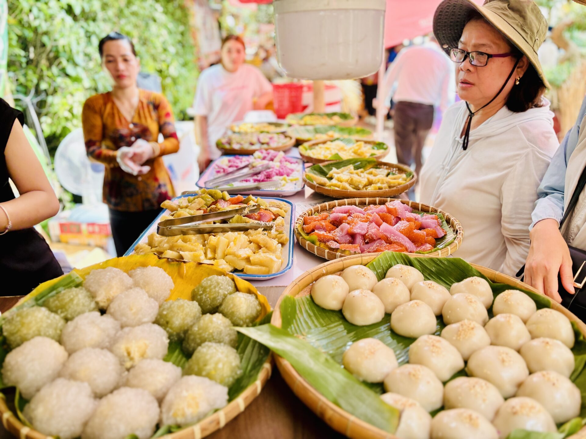 Chật Kín Người Ở Lễ Hội Ẩm Thực Mừng Sinh Nhật Thảo Cầm Viên 160 Tuổi- Ảnh 3.